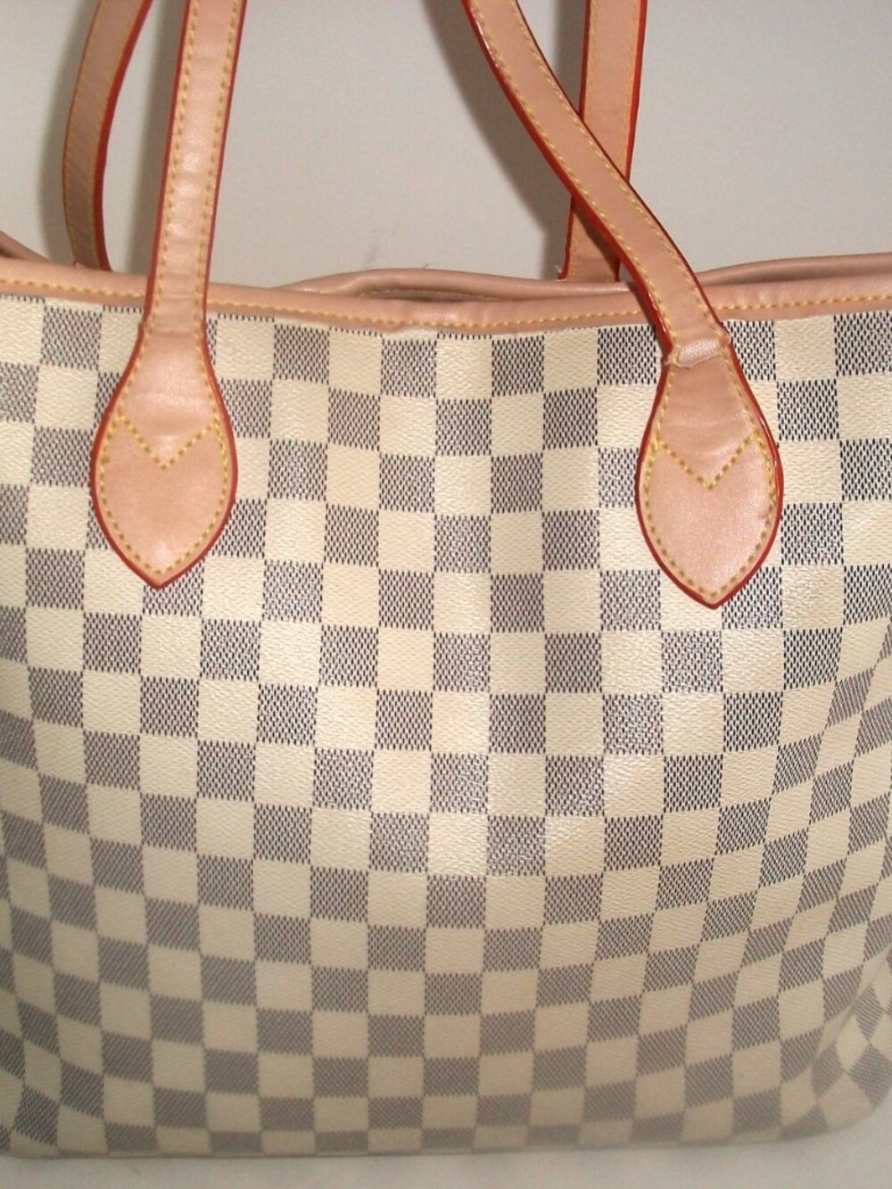Large Tote in Style of Damier Azur Neverfull NOT Louis Vuitton - Picture 2 of 14